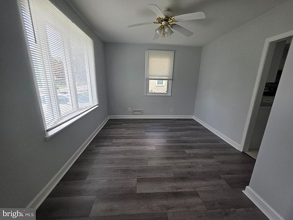 5th image of 2029 Norhurst Way S