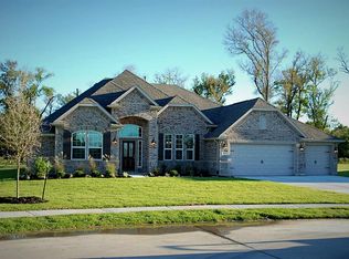 15406 Icet Creek Ave, Mont Belvieu, TX 77523
