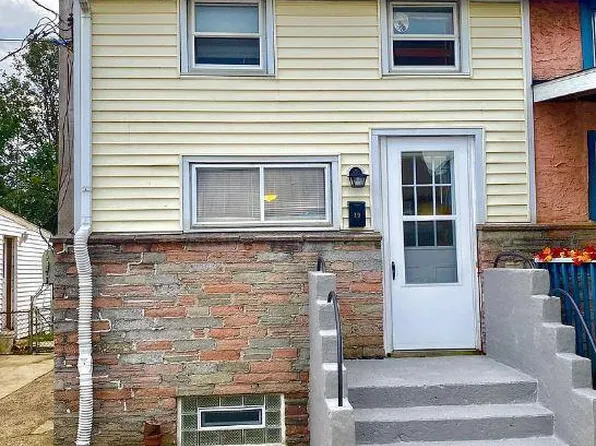 19 Walnut St, Phoenixville, PA 19460