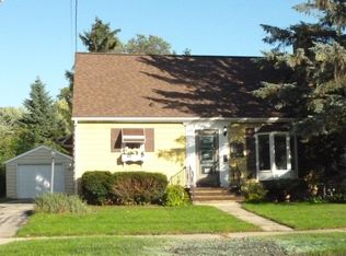847 De Pere St, Menasha, WI 54952