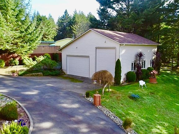 4th image of 95867 Cape Ferrelo Rd