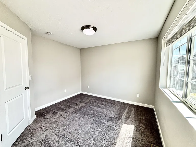 153 E Brushy Canyon St #1 — Photo 25