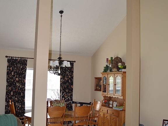 2nd image of 890 Wyndham Hills Dr