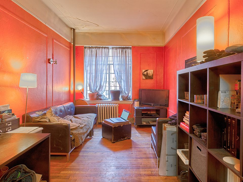 1st image of 33 E 7th St Floor 2