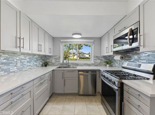 1828 E 19th St #4, Santa Ana, CA 92705