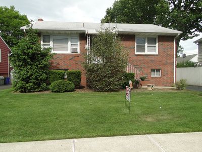 316 Mayhill St, Saddle Brook, NJ, 07663