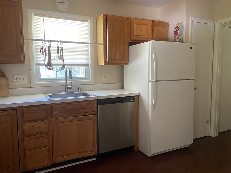 8523 Fairburn Dr — Photo 2
