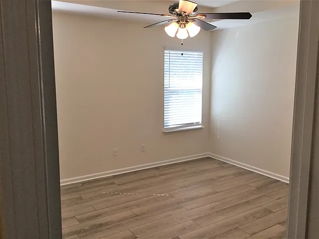 105 Flower Of Scotland Ave — Photo 14