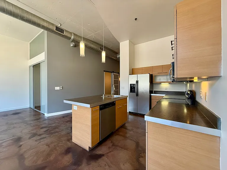 Central Park Lofts — Photo 30