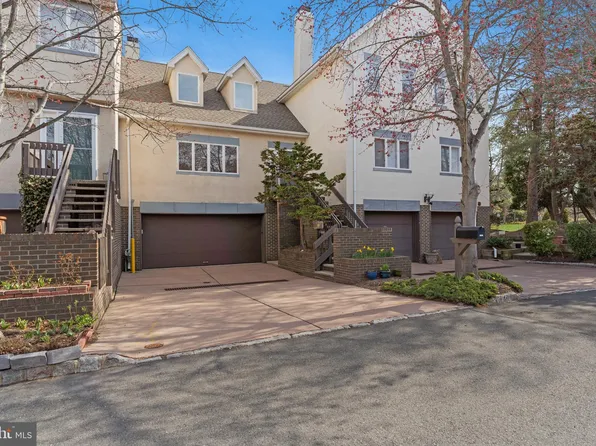 12 Lexington Ct, Princeton, NJ 08540