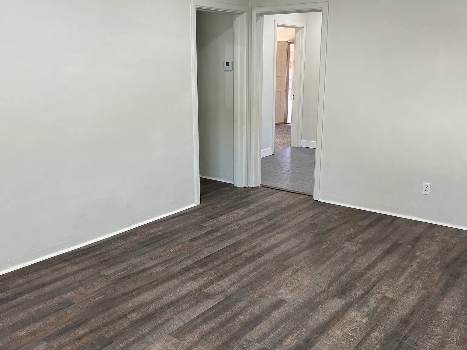 2 bed, 770 sqft, $1,600 — Photo 3