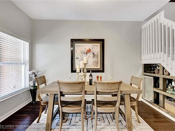 5th image of 352 Lake Monterey Cir