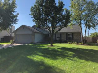 8617 Spring Forest Dr, Fort Wayne, IN 46804