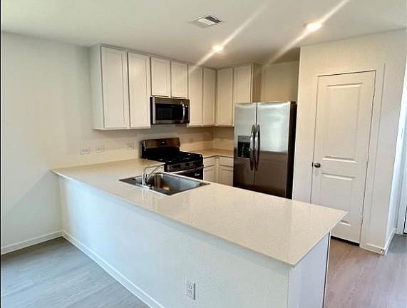 4th image of 934 Capracotta Dr