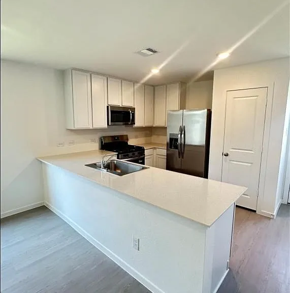 934 Capracotta Dr — Photo 4