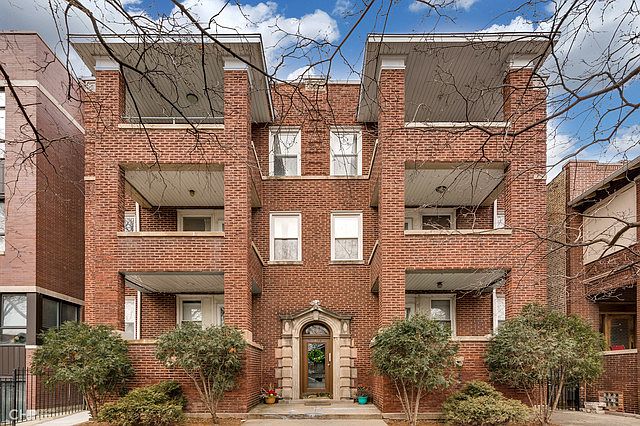 1st image of 3316 W Eastwood Ave #2