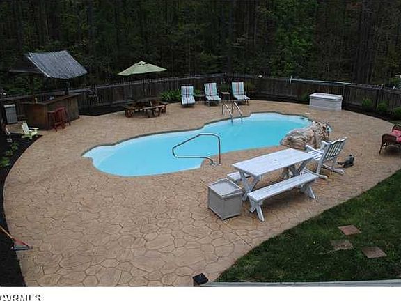 4th image of 13018 Green Creek Ct
