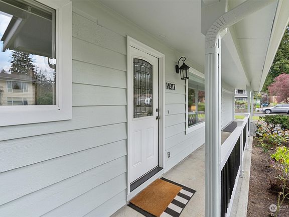 2nd image of 14317 106th Avenue NE