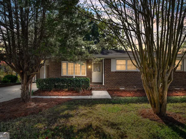 39 Auburn Dr, Cartersville, GA 30120