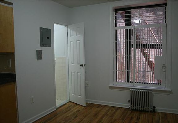 3rd image of 537 W 133rd St APT 17