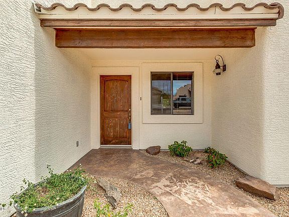 2nd image of 10219 E La Palma Ave