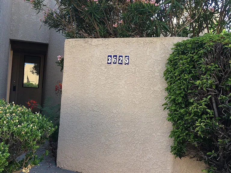 3625 N Forgeus Ave — Photo 1