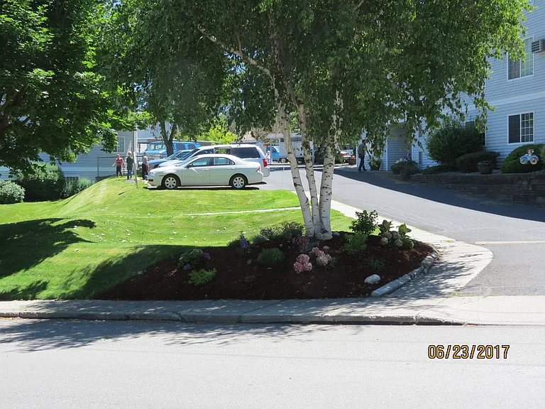 Hart Terrace Apartments — Photo 6