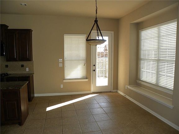 5th image of 2420 Thunderbrook Dr