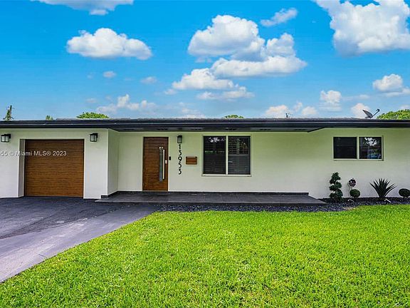 2nd image of 13953 Lake Lure Ct