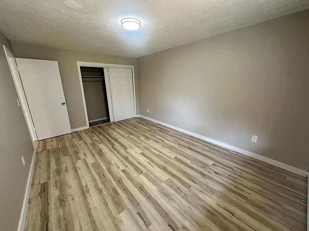 2 bed, 935 sqft, $1,650 — Photo 4