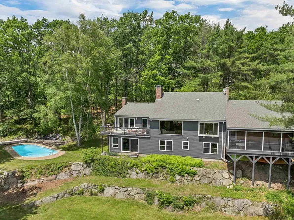 43 Oak Knoll Road, Meredith, NH 03253