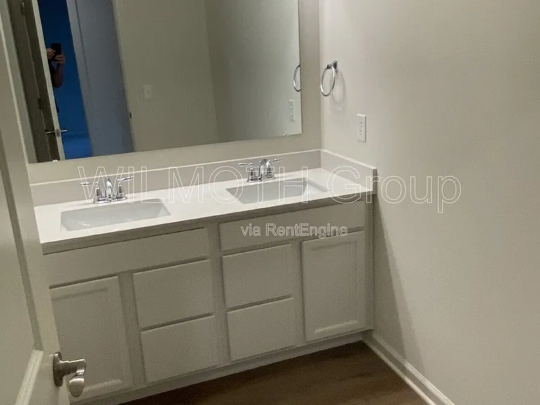 7246 Selah Ln — Photo 11