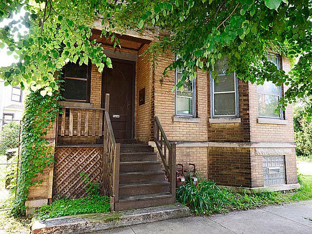 1st image of 5644 N Magnolia Ave