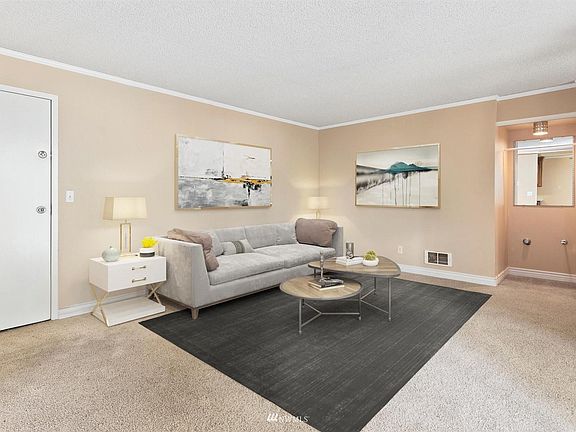 5th image of 5620 200th St SW APT A208