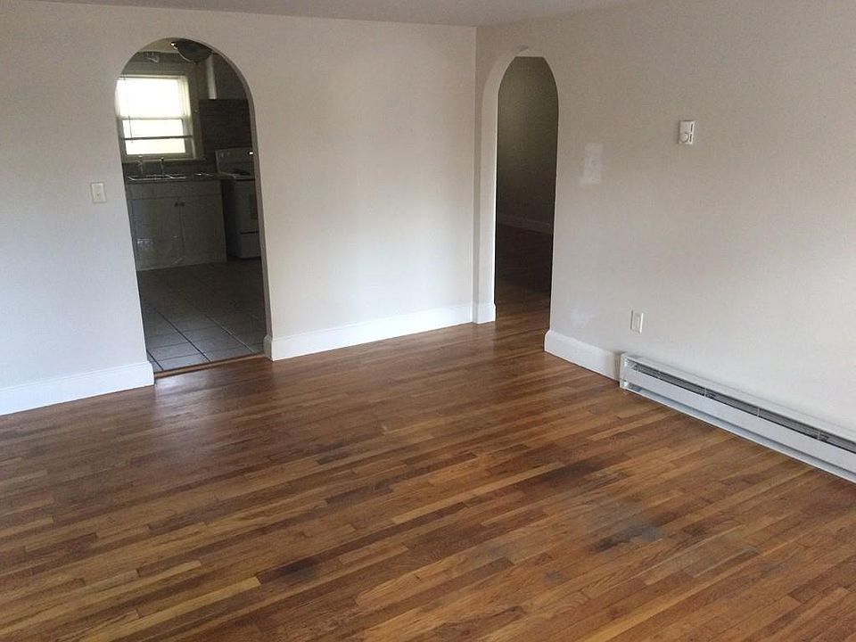 118 Congress St Milford MA Zillow
