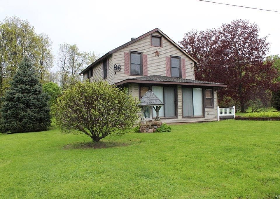 1st image of 23 Parkway Dr