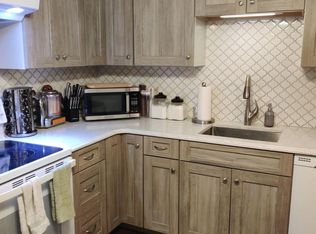 178 Elephant Rd APT B17, Dublin, PA 18917