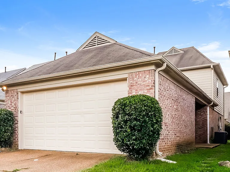 10182 Sorrento Pl — Photo 17