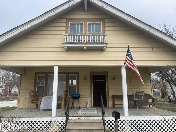 1101 E Burlington Ave, Fairfield, IA 52556