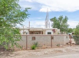 3509 El Porvenir Cir SW, Albuquerque, NM 87105