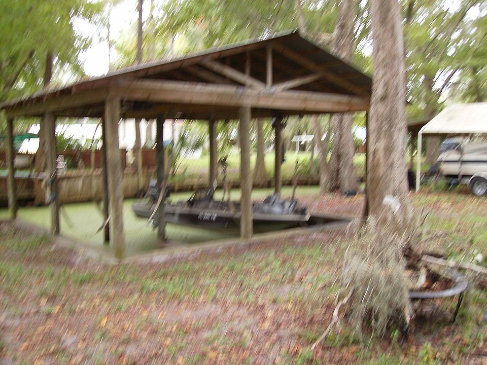 boat house