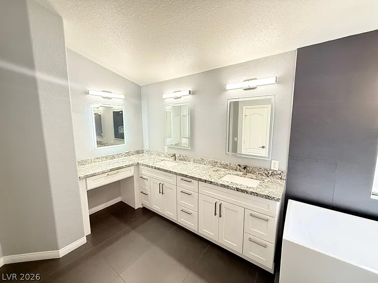275 Macsnap Ave — Photo 20