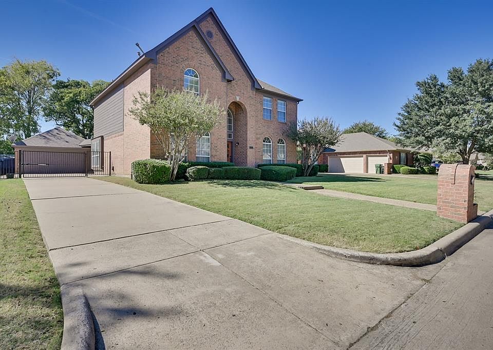1st image of 1005 Muirfield Dr