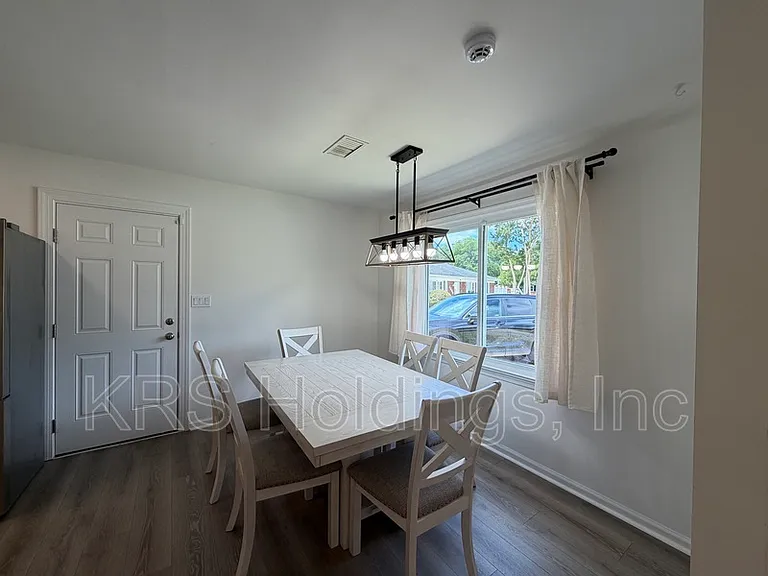 1035 Tradewinds Rd — Photo 5