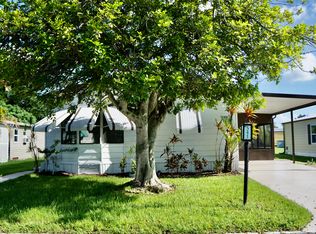 541 Natalie Dr, Port Saint Lucie, FL 34952
