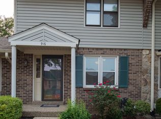 916 Loveall Ln, Louisville, KY 40223