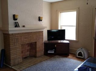 4552 W Wells St #4, Milwaukee, WI 53208