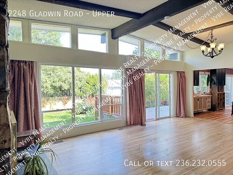 2248 Gladwin Rd #UPPER — Photo 7