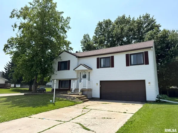 402 Bandy Ave, Galesburg, IL 61401