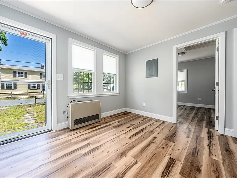151 Seaview Ave #A — Photo 2